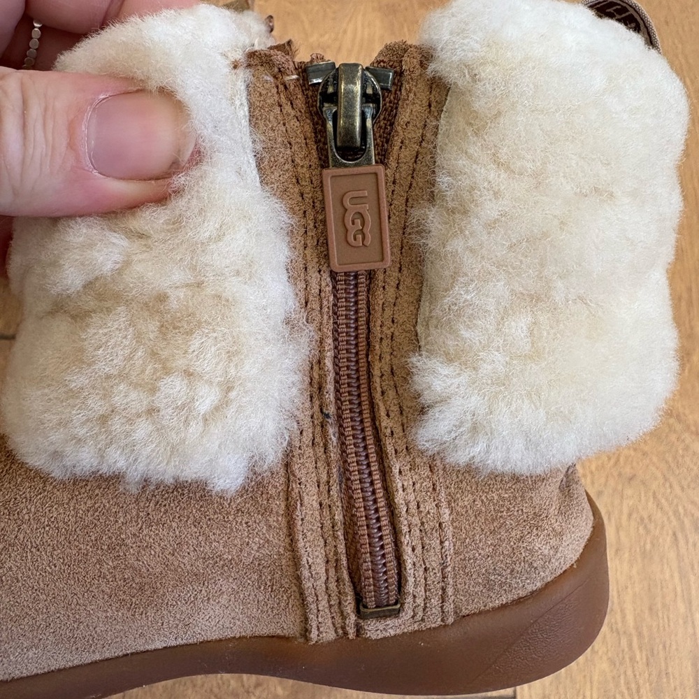 Ugg ankle boots - Picture 7 of 7